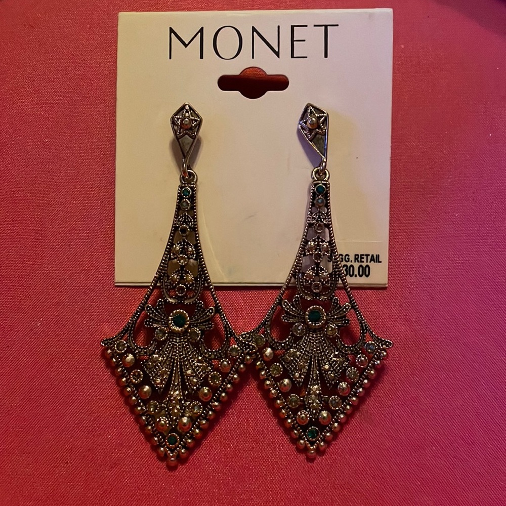 Vintage Monet pierced earrings.